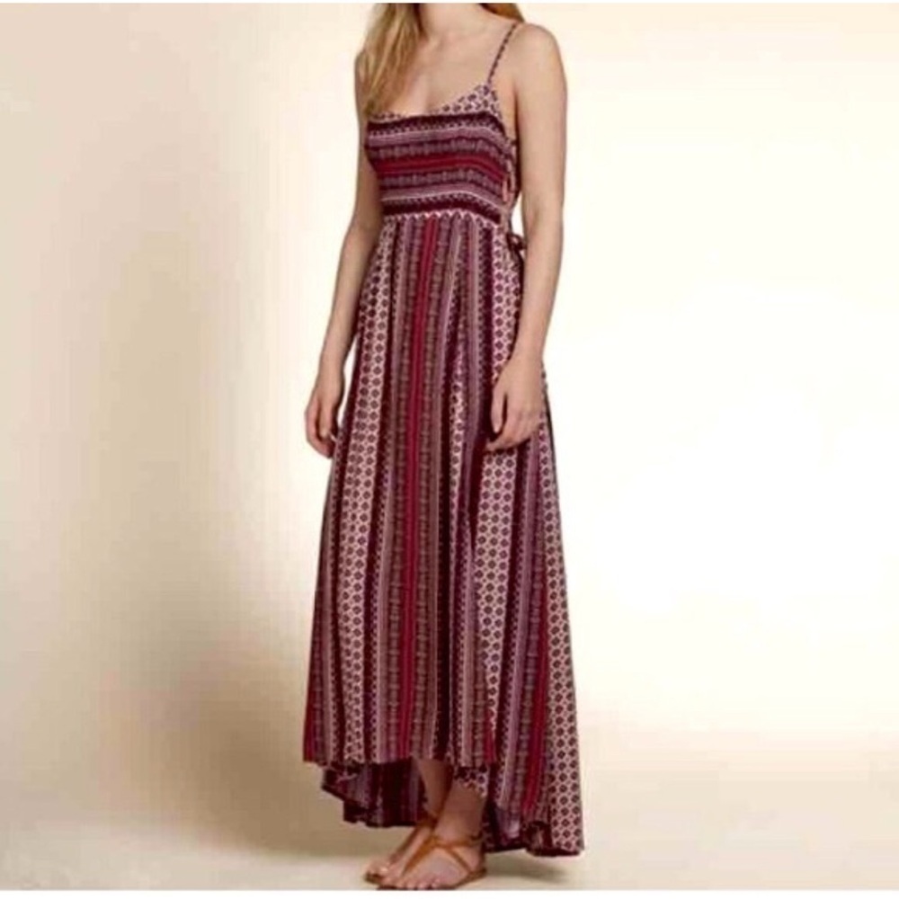 Hollister Maxi Dress Size S Red Maroon Cream Geometric Print Lace Up Sides Y2K